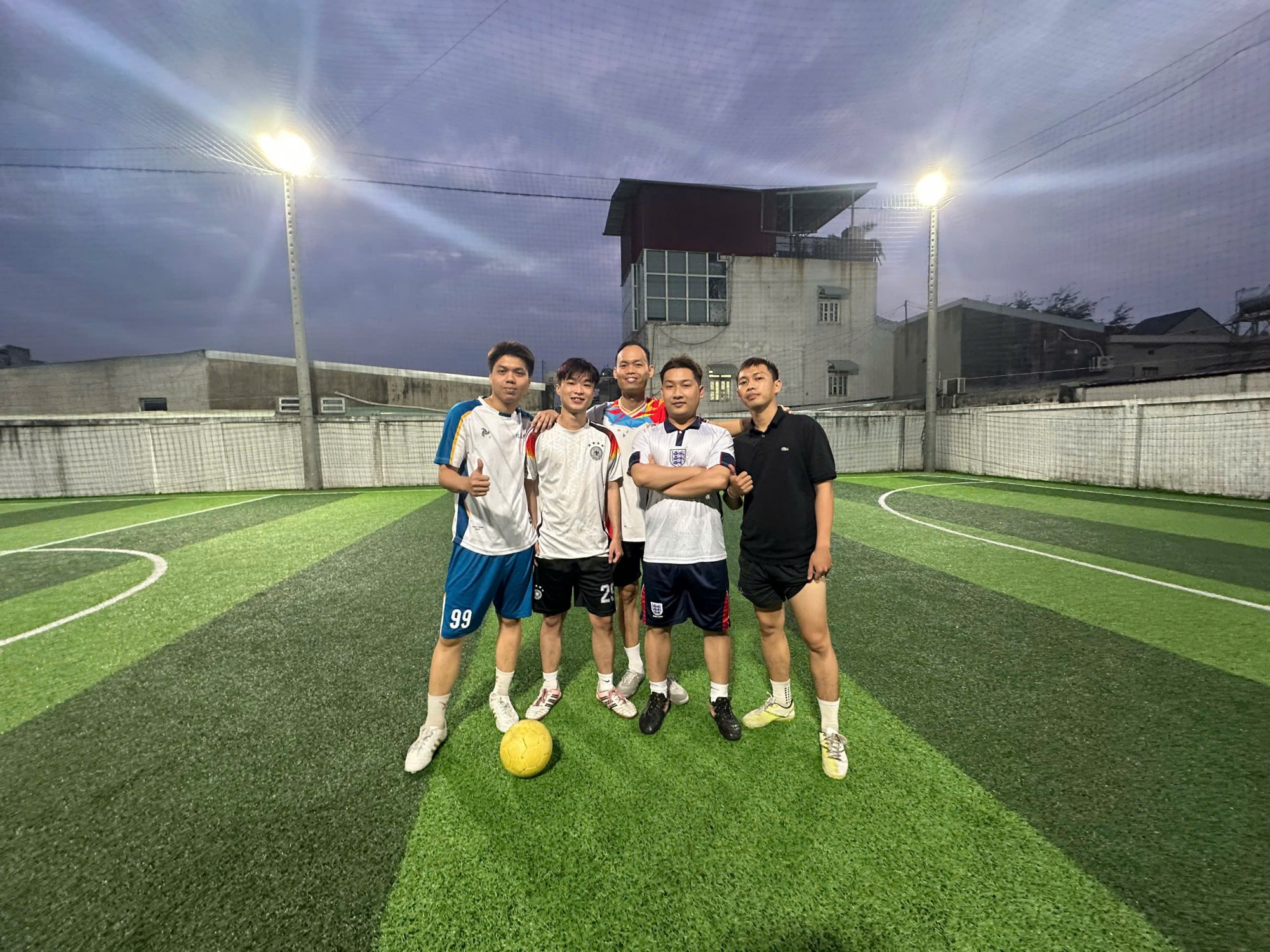 HOẠT ĐỘNG THỂ CHẤT TẠI KHẢ DOANH