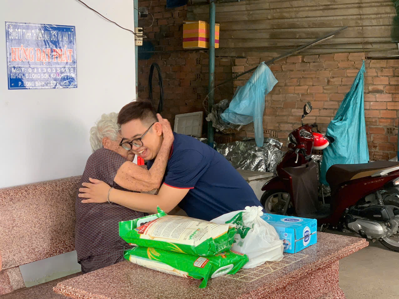 z6843524114537_3bb34917e816b52649477f2af05d5688