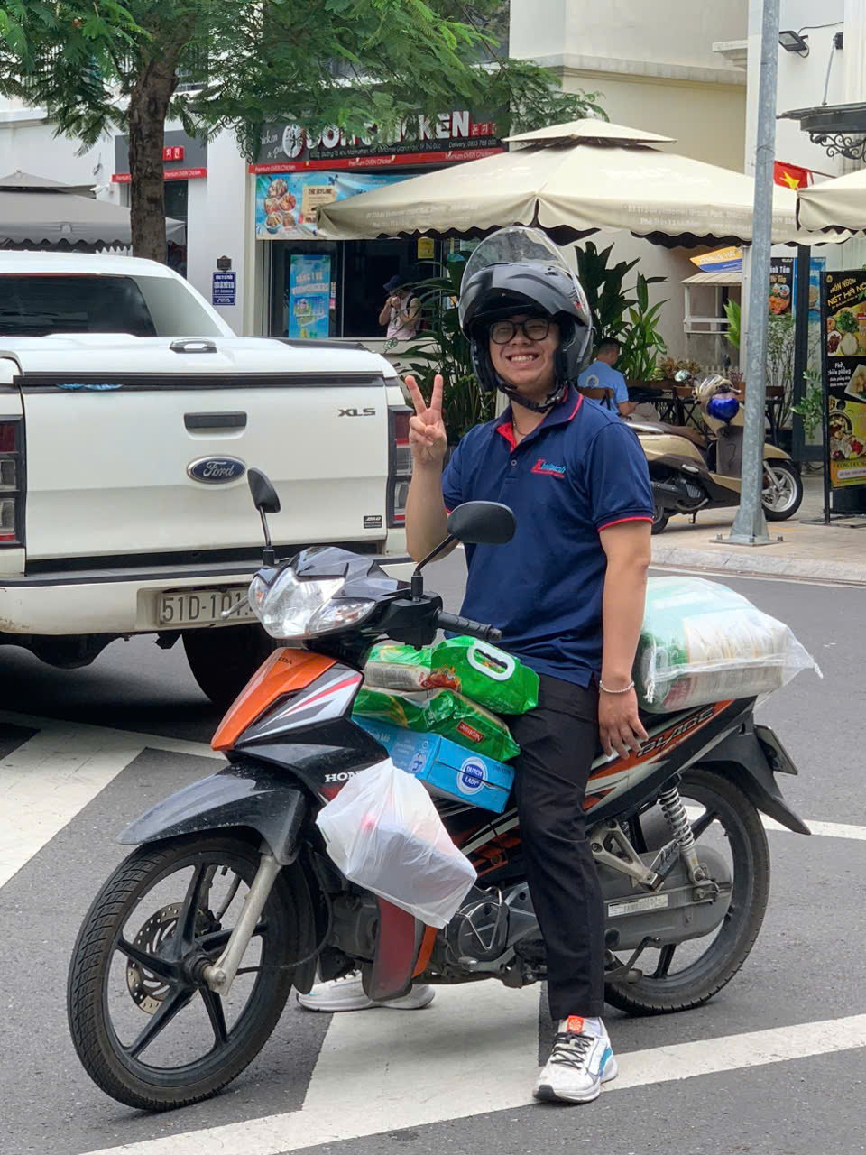 z6843524246271_2556f89d035605b521abf265295697d8